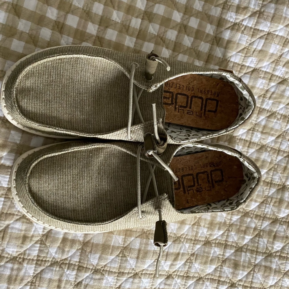 Hey Dudes Wendy Chambray Sage size 8